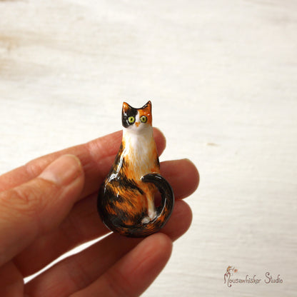 Calico Cat Pin - Hand Painted Jewellery